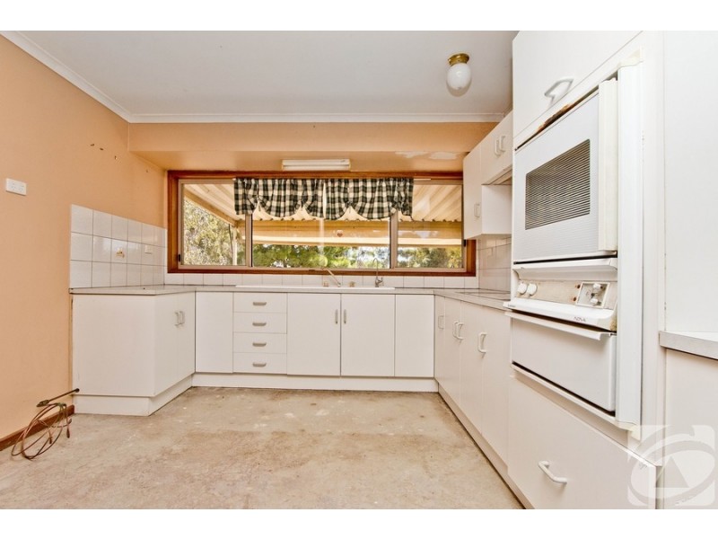 9 Lawrie Road, Lewiston SA 5501