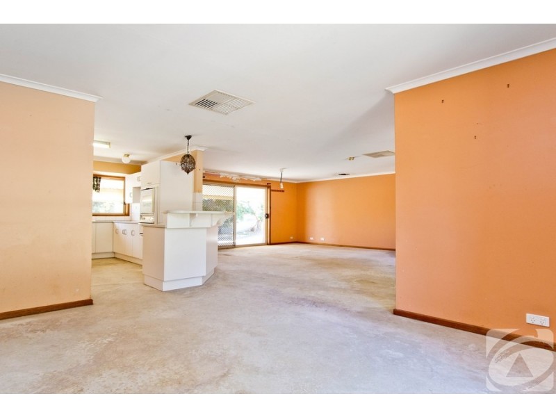 9 Lawrie Road, Lewiston SA 5501