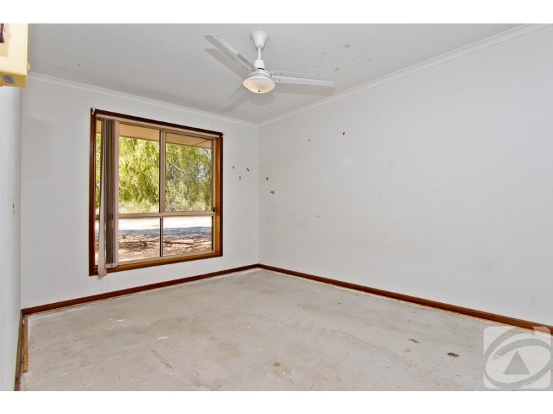 9 Lawrie Road, Lewiston SA 5501