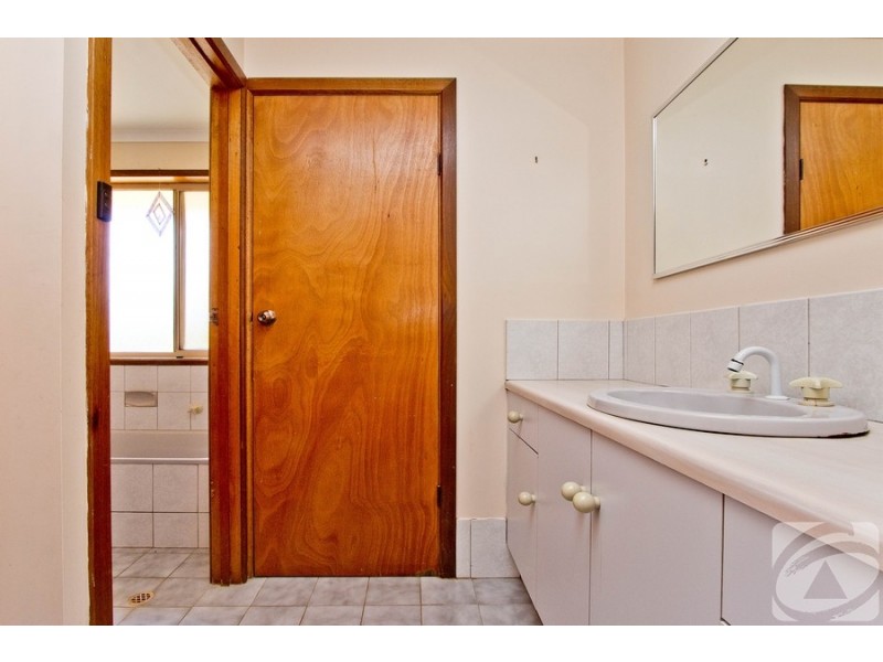 9 Lawrie Road, Lewiston SA 5501