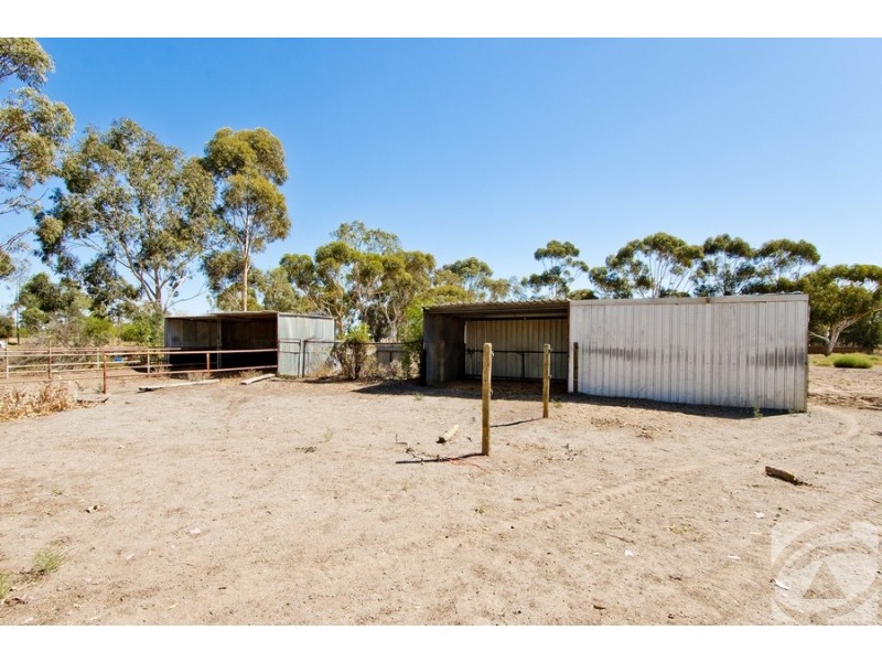 9 Lawrie Road, Lewiston SA 5501