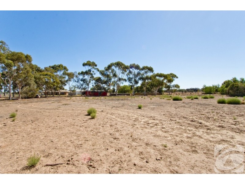 9 Lawrie Road, Lewiston SA 5501