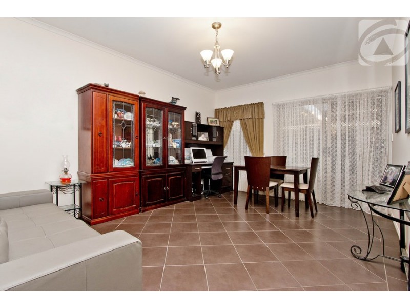 10 Grove Avenue, Elizabeth Park SA 5113