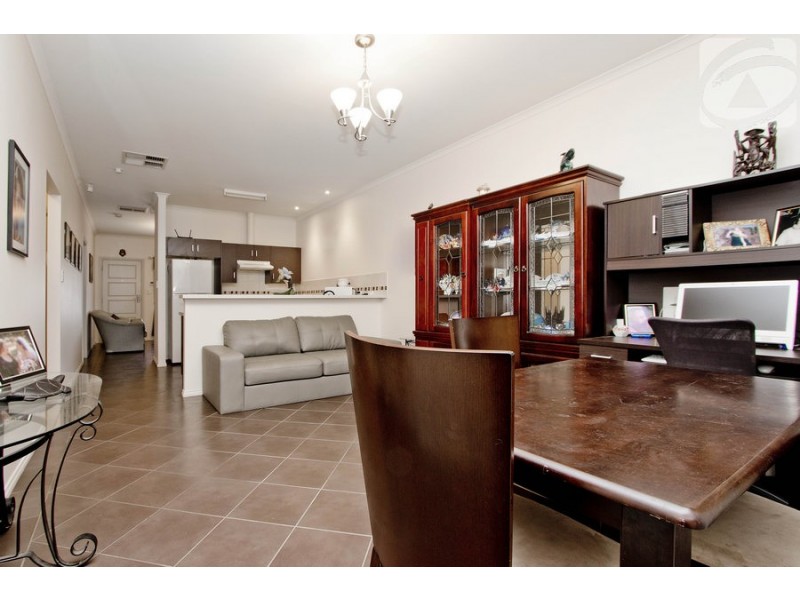 10 Grove Avenue, Elizabeth Park SA 5113