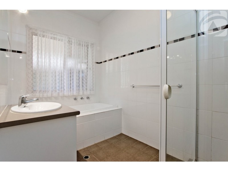 10 Grove Avenue, Elizabeth Park SA 5113