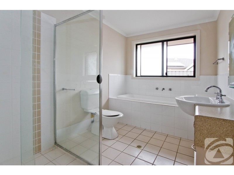 65 Riesling Crescent, Andrews Farm SA 5114