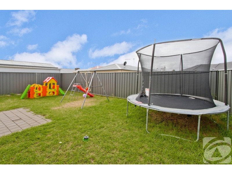 65 Riesling Crescent, Andrews Farm SA 5114