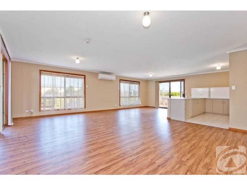 29 Kestrel  Crescent, Thompson Beach SA 5501