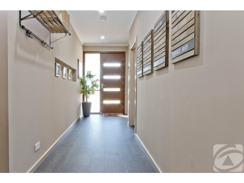 18 McLaren Street, Evanston Gardens SA 5116