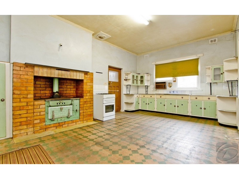 13 Finniss Street, Gawler SA 5118