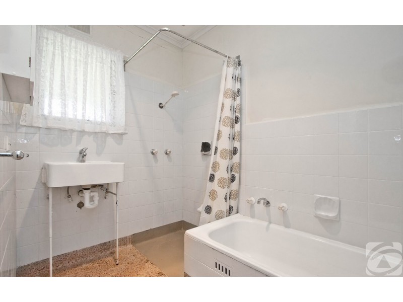 11 Wasley Street, Elizabeth Downs SA 5113