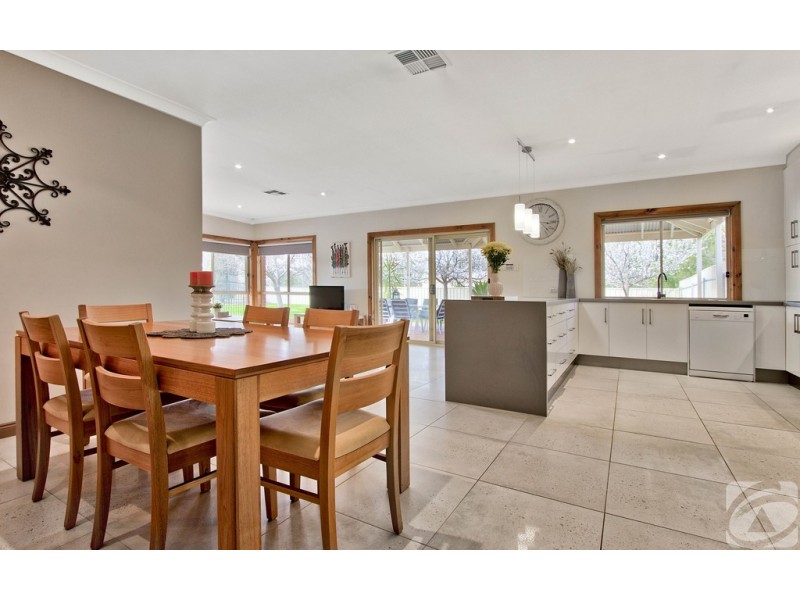 8 Lange Road, Gawler Belt SA 5118