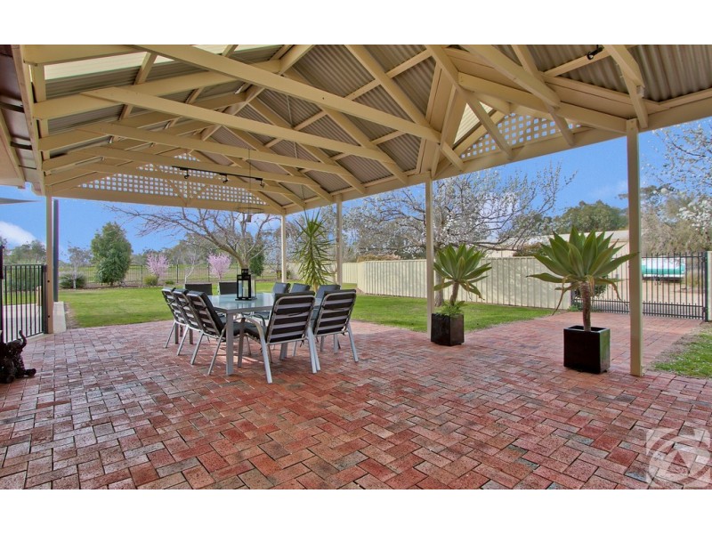 8 Lange Road, Gawler Belt SA 5118