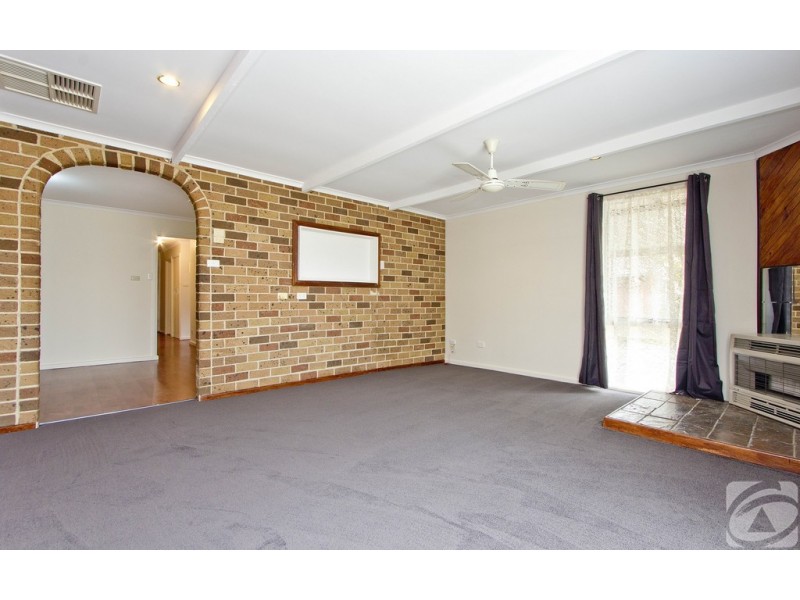 114 Alawoona Rd, Munno Para SA 5115