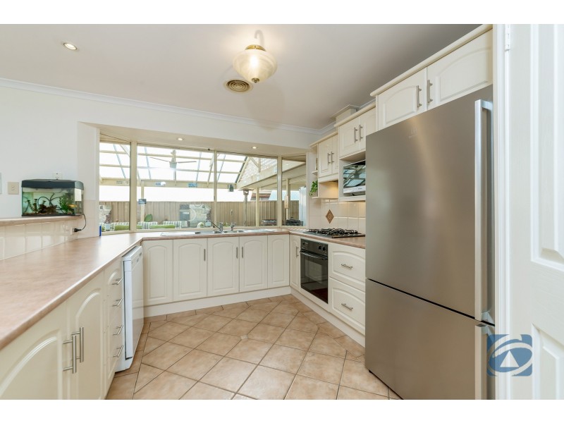 17 Angas Avenue, Evanston Park SA 5116