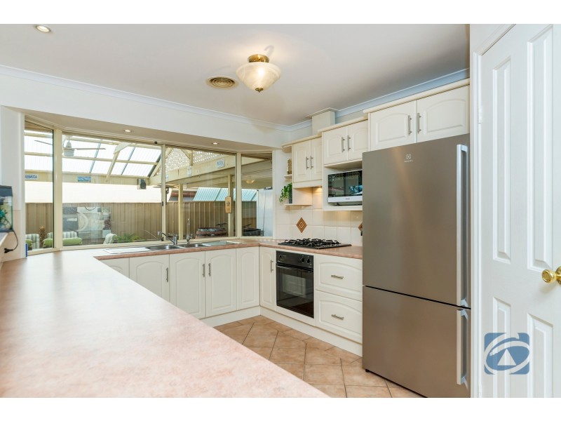 17 Angas Avenue, Evanston Park SA 5116