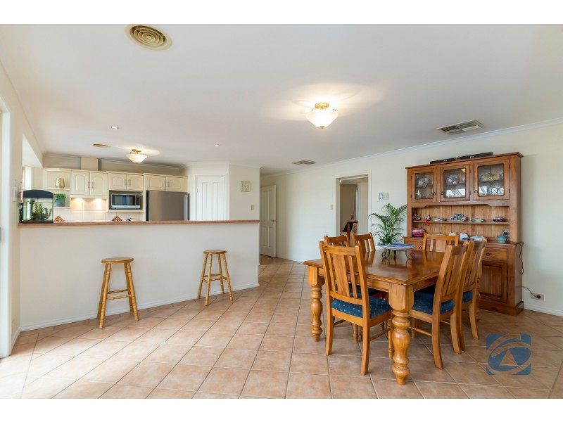 17 Angas Avenue, Evanston Park SA 5116