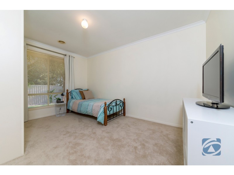 17 Angas Avenue, Evanston Park SA 5116