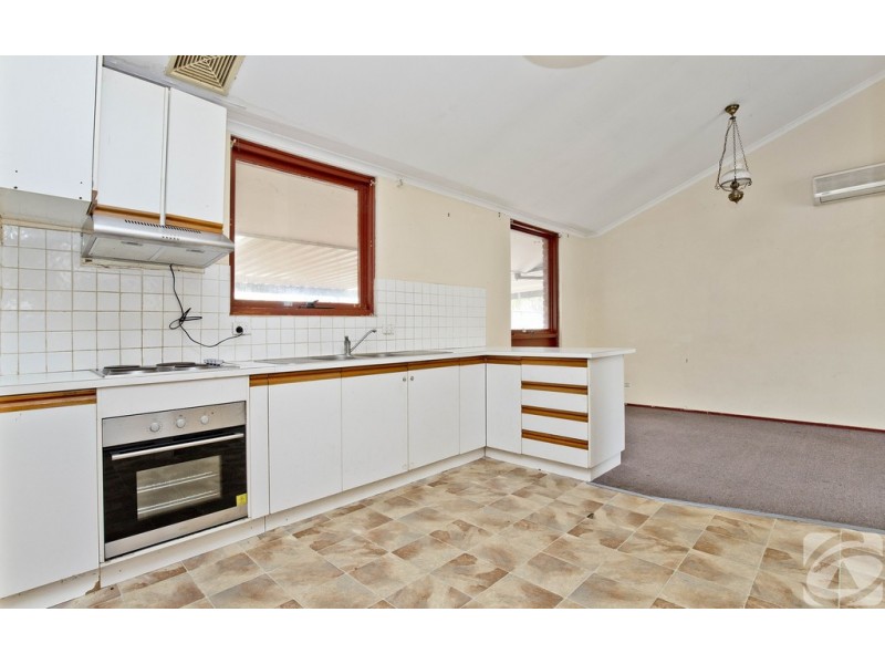 15 Tania Street, Paralowie SA 5108