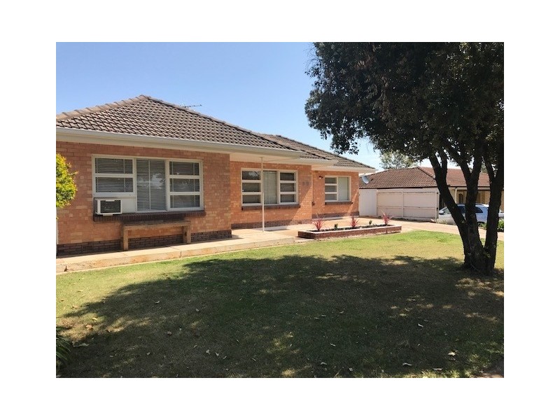 30 Krieg Rd, Evanston Park SA 5116