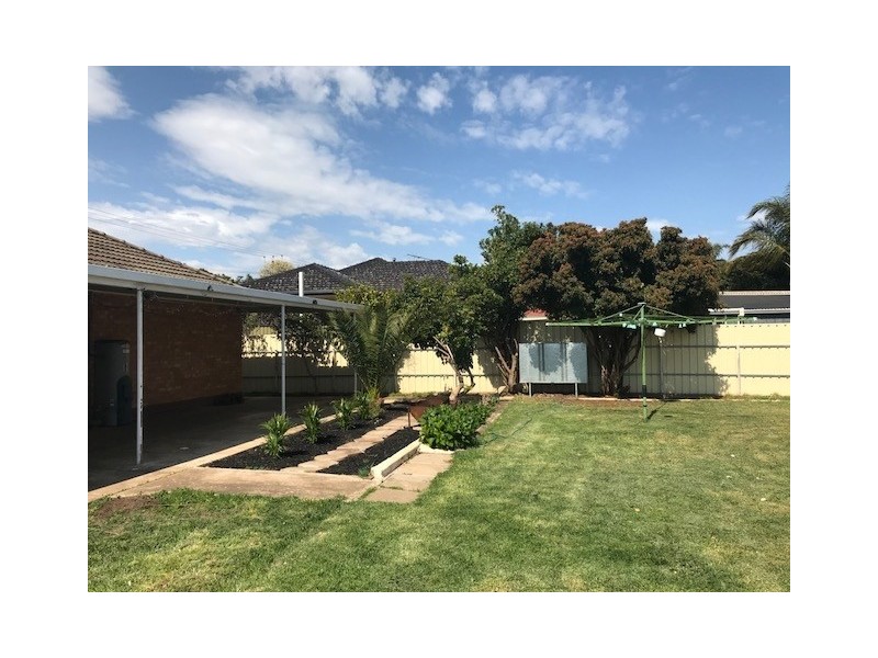 30 Krieg Rd, Evanston Park SA 5116