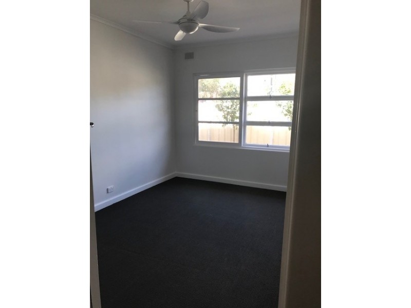 30 Krieg Rd, Evanston Park SA 5116