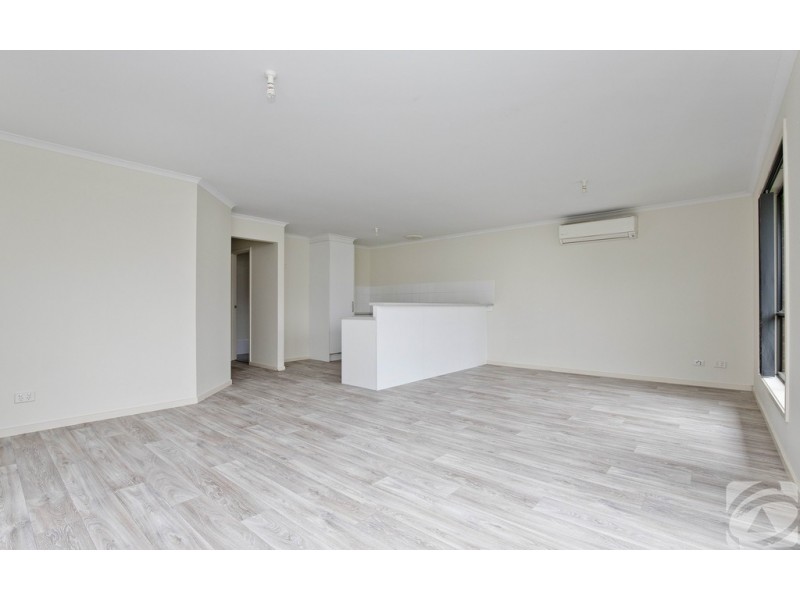 25 Jane Street, Smithfield SA 5114