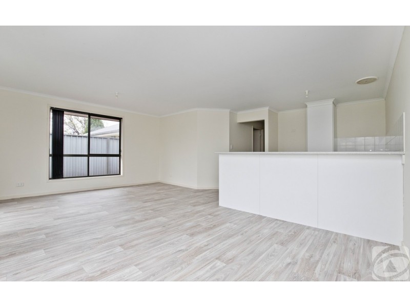 25 Jane Street, Smithfield SA 5114