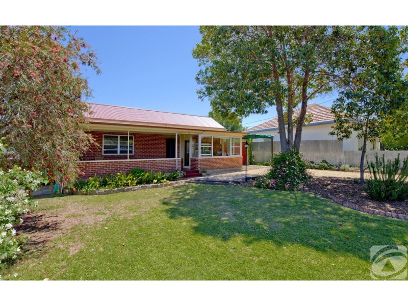 8 Davies Street, Willaston SA 5118