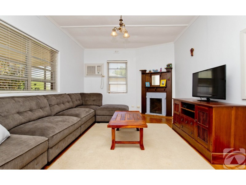 8 Davies Street, Willaston SA 5118