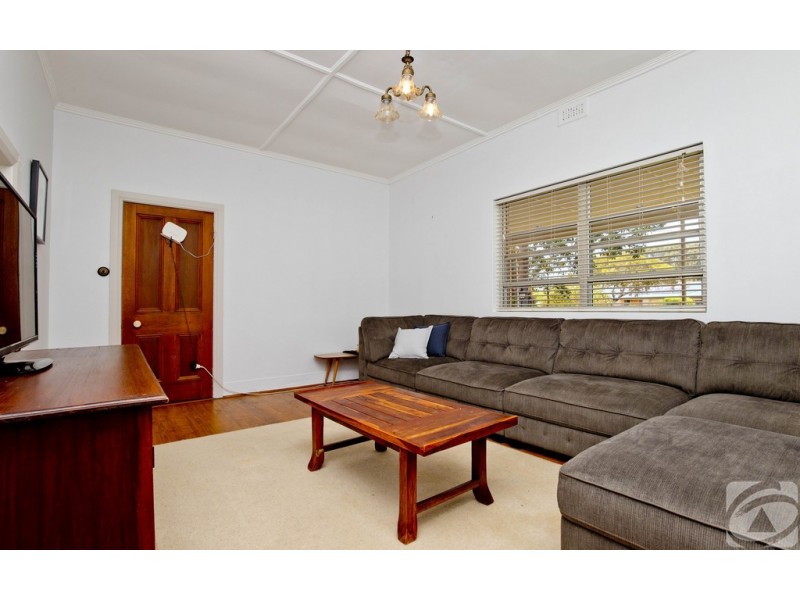 8 Davies Street, Willaston SA 5118