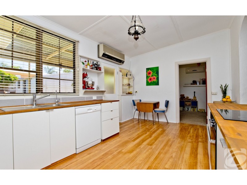 8 Davies Street, Willaston SA 5118