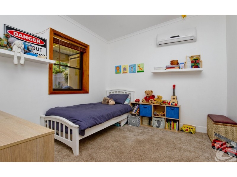 8 Davies Street, Willaston SA 5118