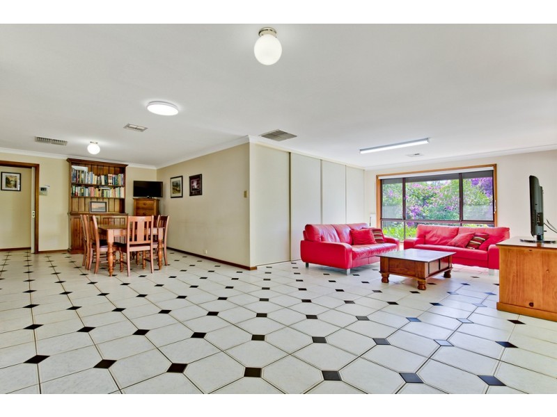 4 Stithians Drive, Gawler East SA 5118
