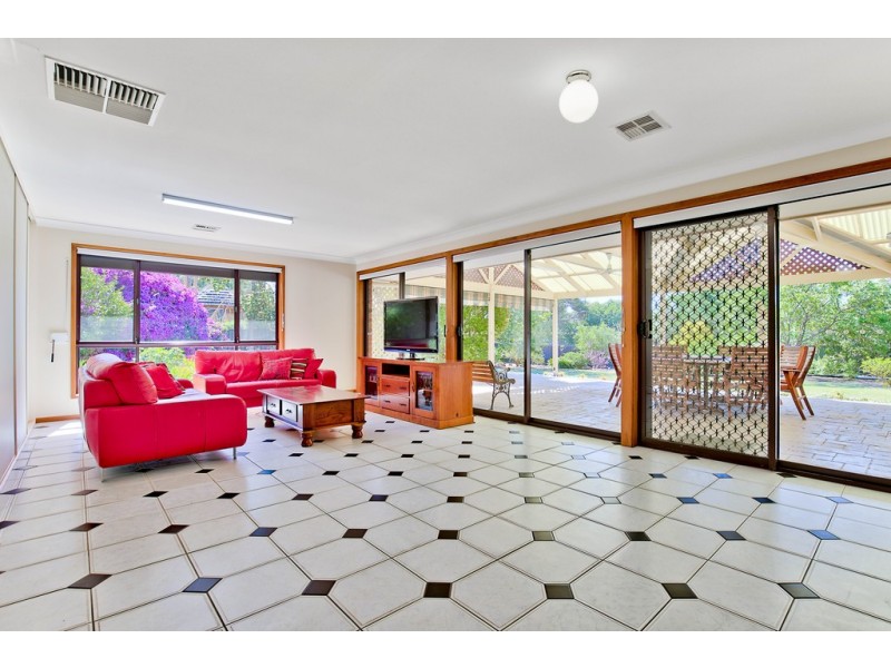 4 Stithians Drive, Gawler East SA 5118
