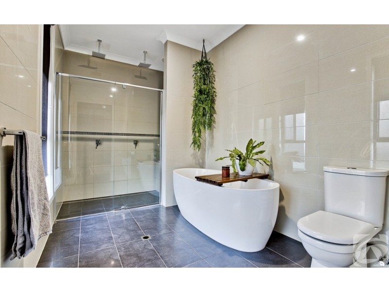 16 Milbourne Court, Lewiston SA 5501