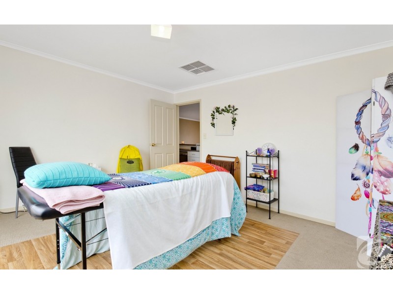 1D Young Terrace, Evanston Gardens SA 5116