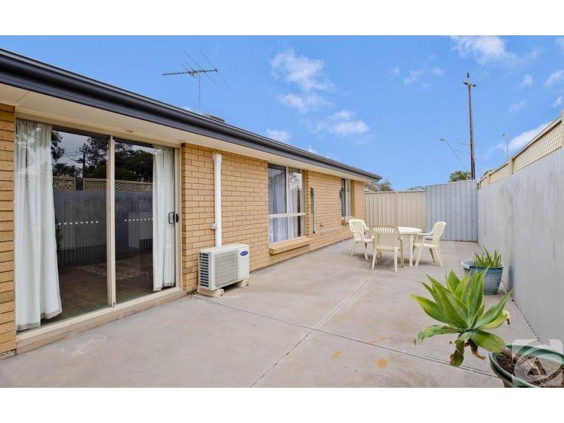 1D Young Terrace, Evanston Gardens SA 5116