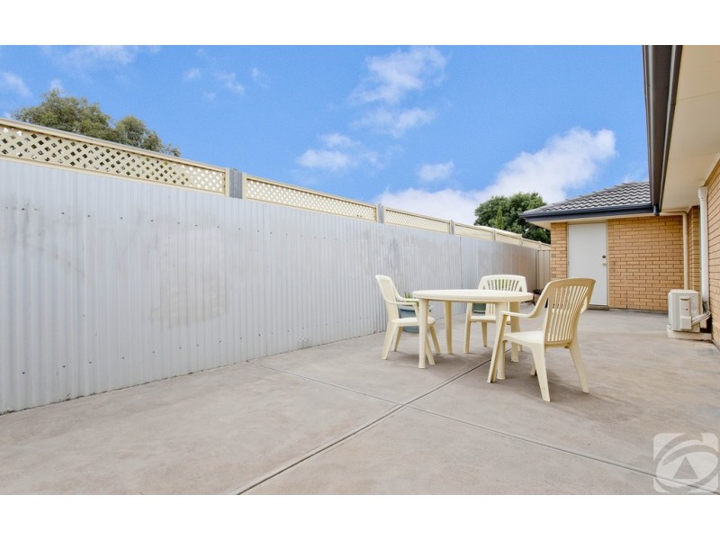 1D Young Terrace, Evanston Gardens SA 5116