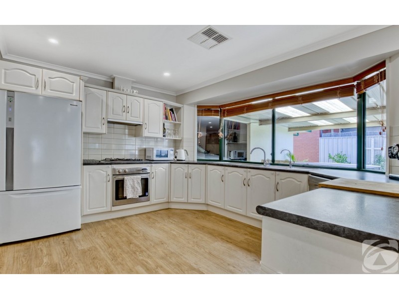 2 Rossiter Drive, Evanston Park SA 5116