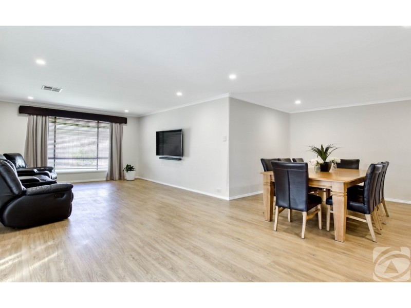 2 Rossiter Drive, Evanston Park SA 5116