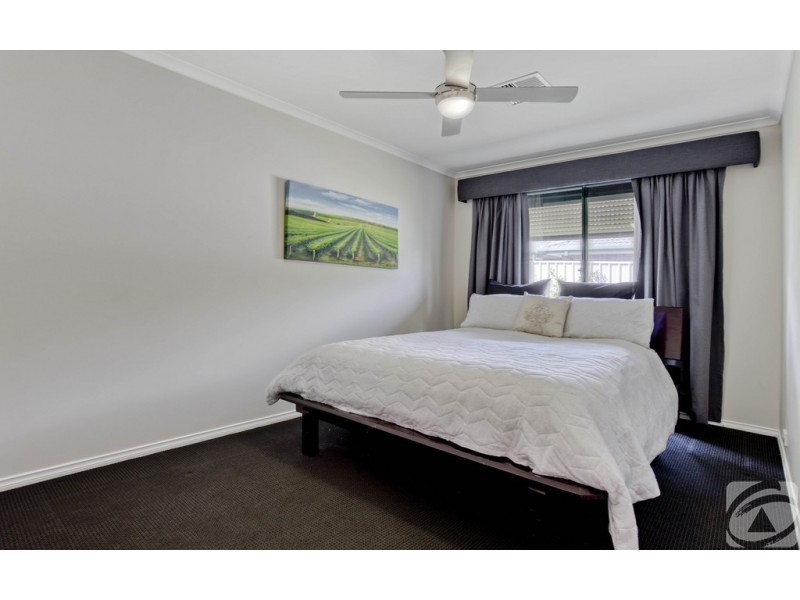 2 Rossiter Drive, Evanston Park SA 5116