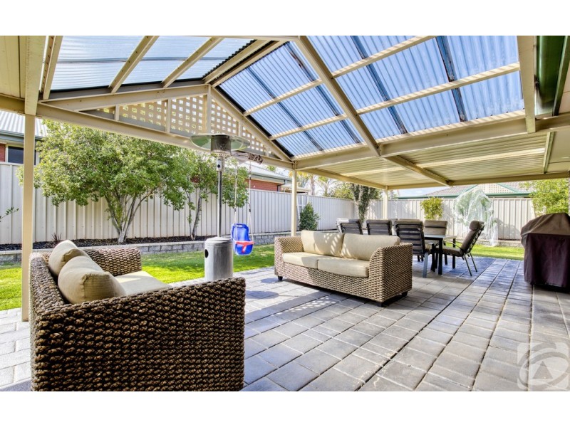 2 Rossiter Drive, Evanston Park SA 5116