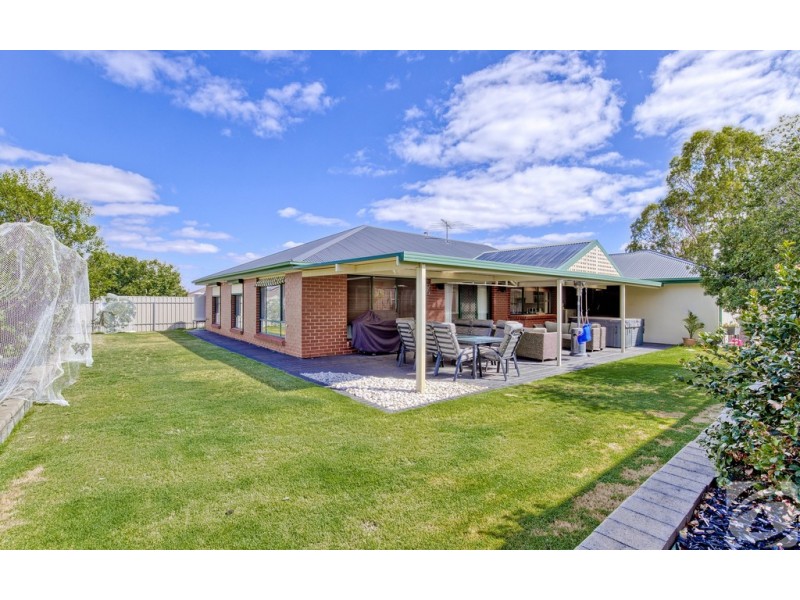 2 Rossiter Drive, Evanston Park SA 5116