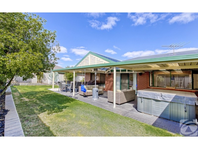 2 Rossiter Drive, Evanston Park SA 5116
