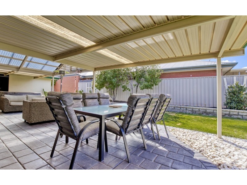 2 Rossiter Drive, Evanston Park SA 5116