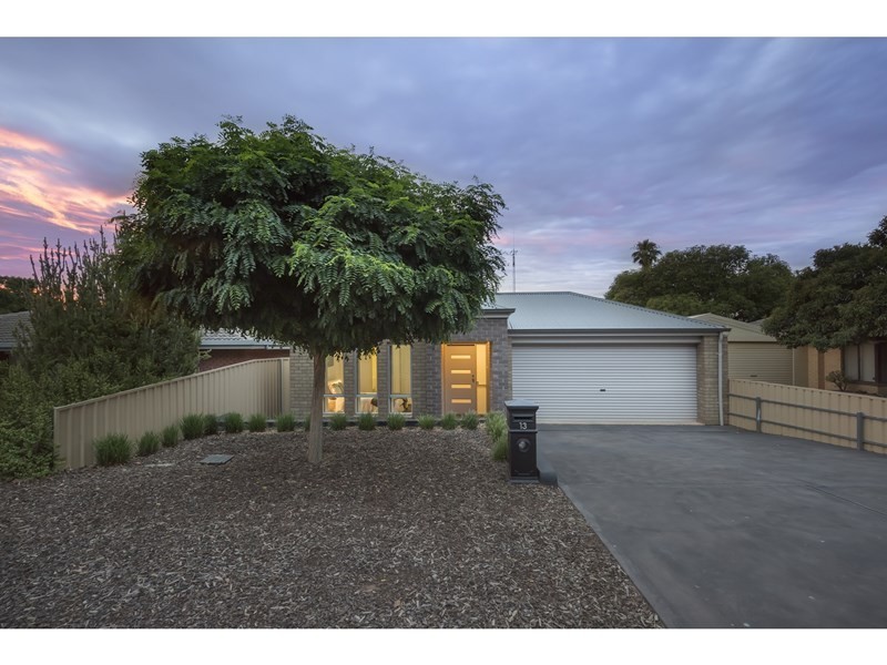 13 Edward Crescent, Evanston Park SA 5116