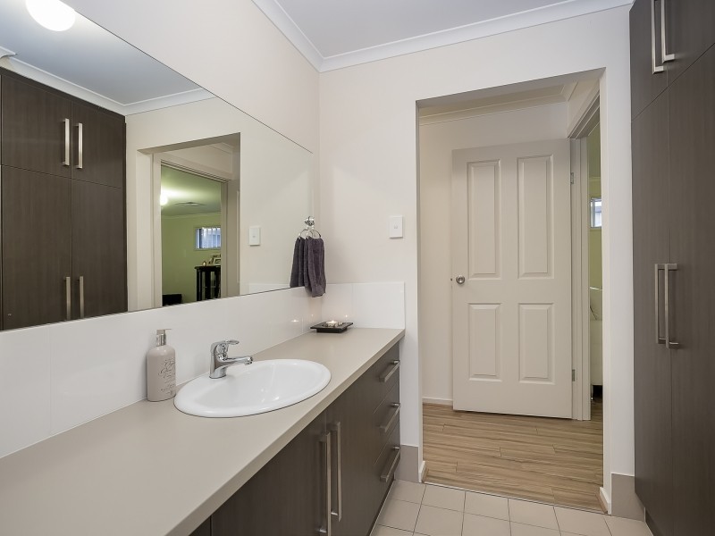 13 Edward Crescent, Evanston Park SA 5116