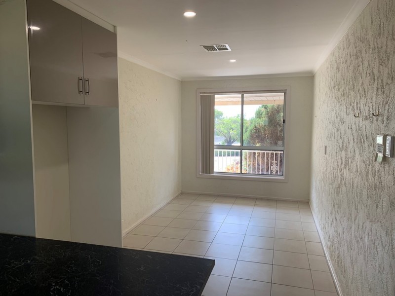 1 Cremin Street, Fairview Park SA 5126