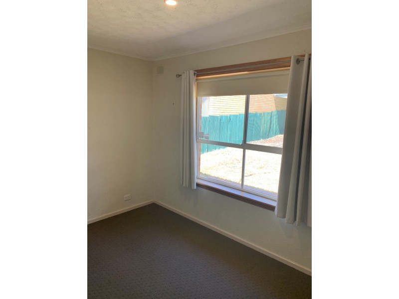 1 Cremin Street, Fairview Park SA 5126